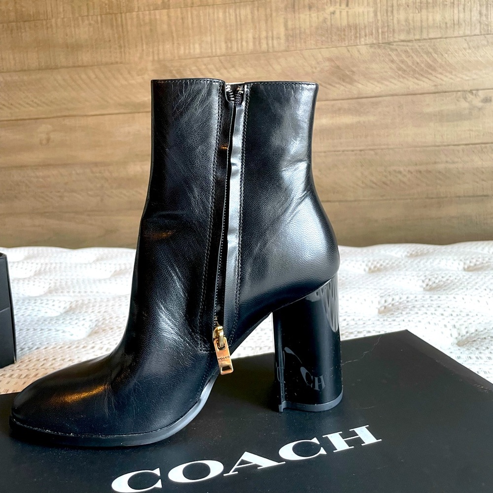 beautiful Coach  boots, new in the box. reduced price. size 7